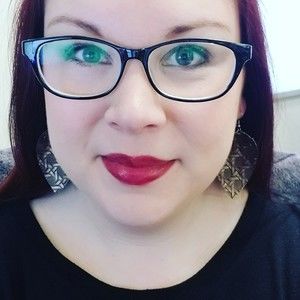 Meet your Posher, Caitlyn